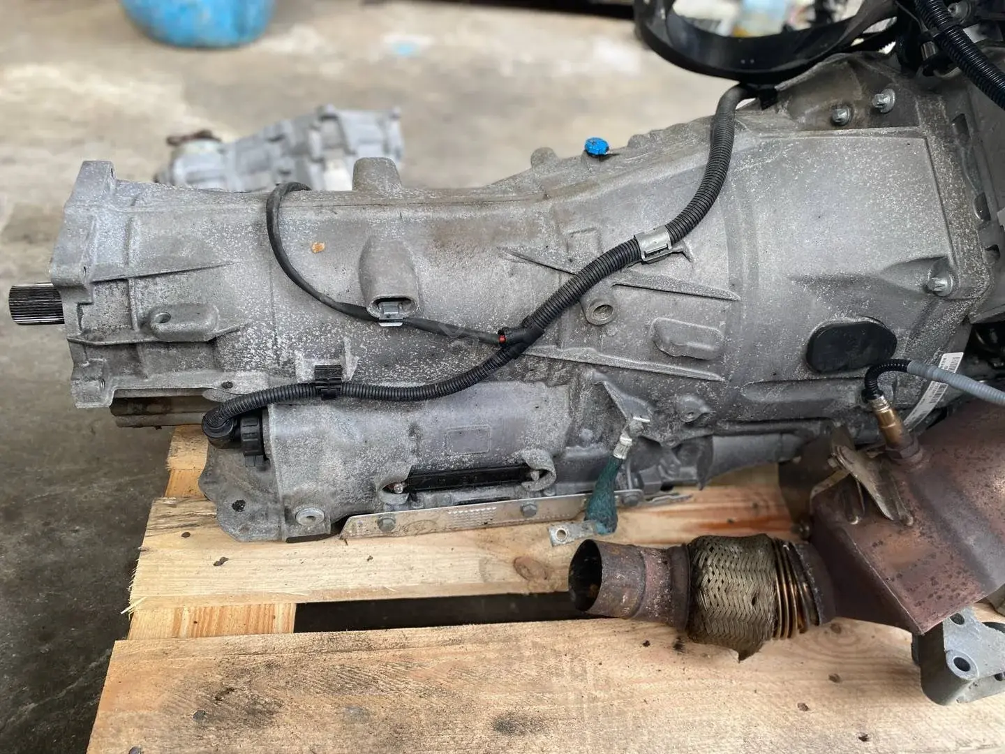 Автоматическая коробка передач (АКПП) 24008601720, 24008618876, 24008632473
