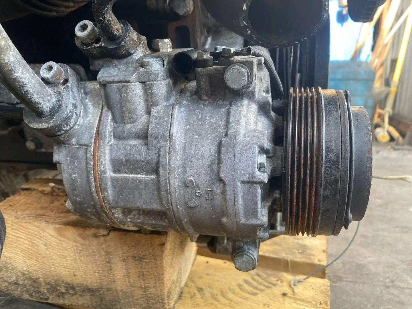 Компрессор кондиционера 7SBU16C
