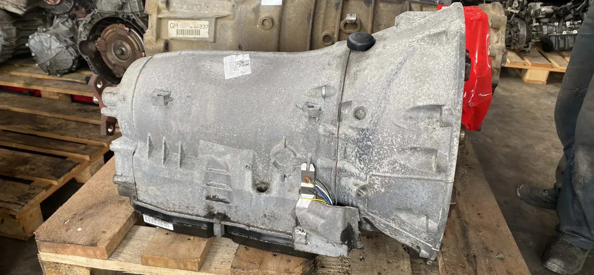 Автоматическая коробка передач (АКПП) R1402712601