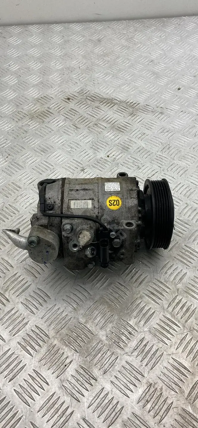 Компрессор кондиционера 7L6820803J, 7SEU17C, RA4034