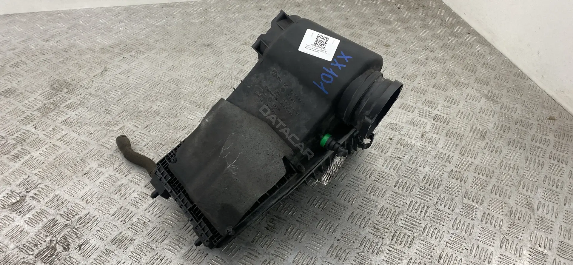 Корпус воздушного фильтра 7L6129601Q