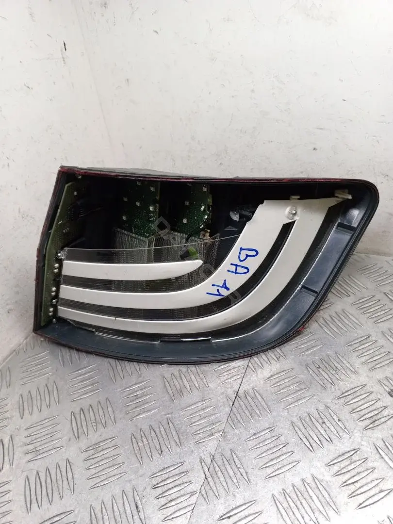 Задние фонари 2SD010234121, 63217203232, 7203232