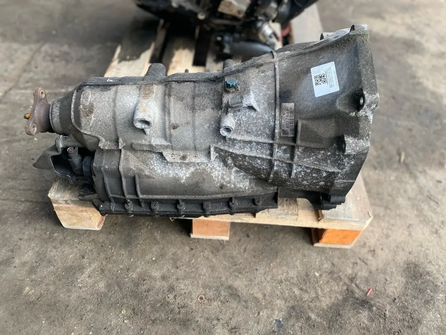 Автоматическая коробка передач (АКПП) 24007572464, 24007576182, 7572464