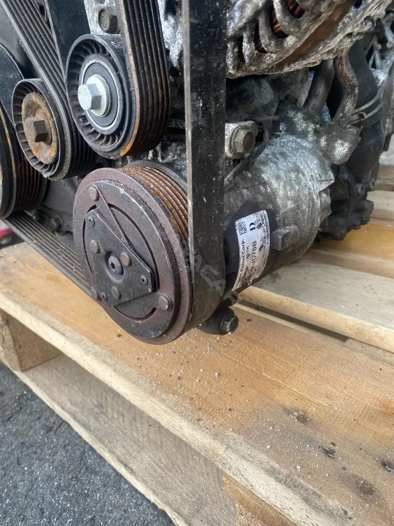 Компрессор кондиционера 92600JD70B