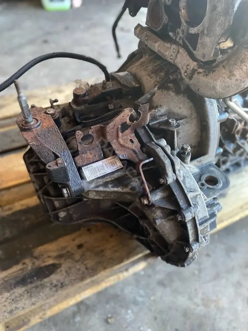 Механическая коробка передач (МКПП) 8200546200, M9R780