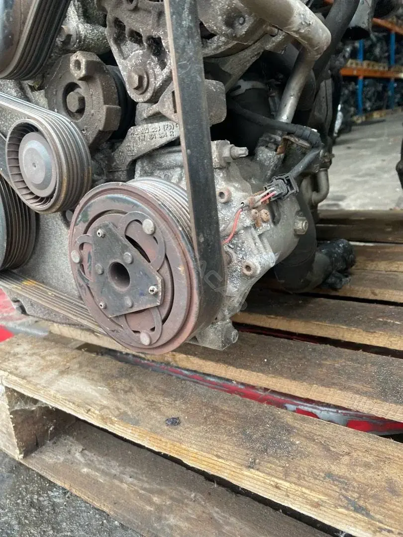 Компрессор кондиционера 926003ZL1A