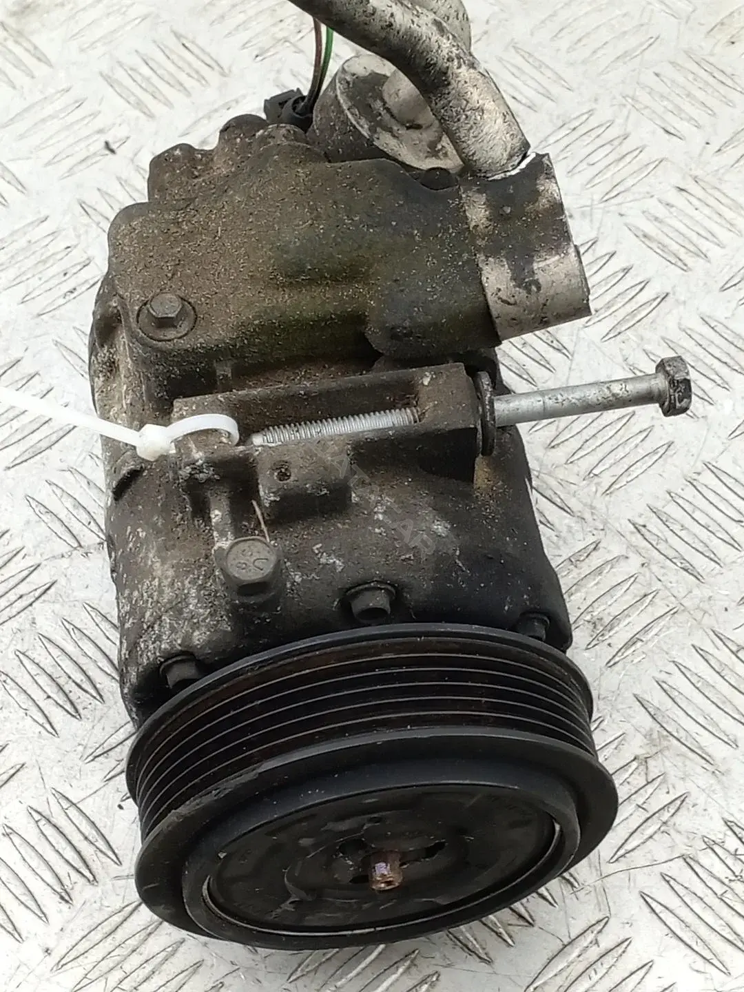 Компрессор кондиционера 6Q0820808F, 6SEU14C, RA4020