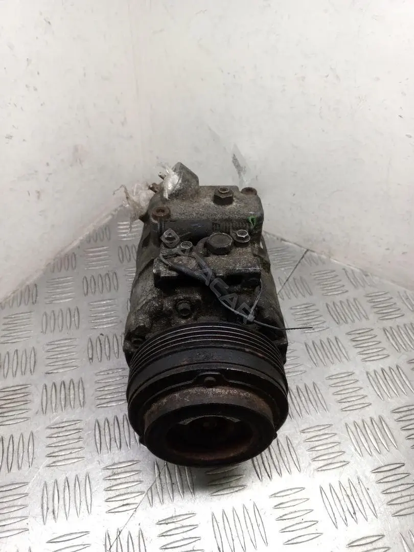 Компрессор кондиционера 64526910458, 64528379924, 7SBU16C