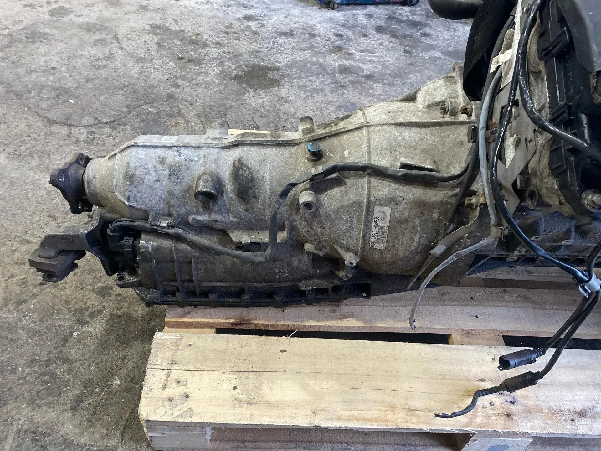 Автоматическая коробка передач (АКПП) 24007530851, 24007532368, 24007537894