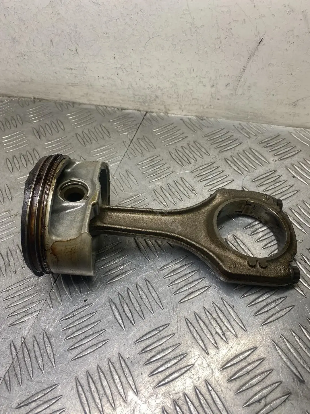 Поршень двигателя 11247838623