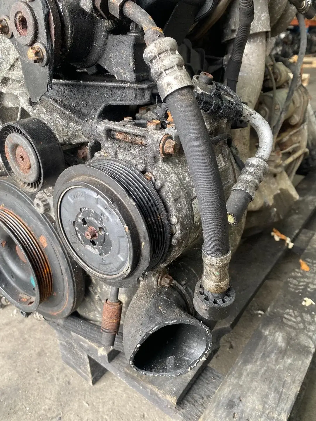 Компрессор кондиционера 7SEU17C, A0012305611, RA4037