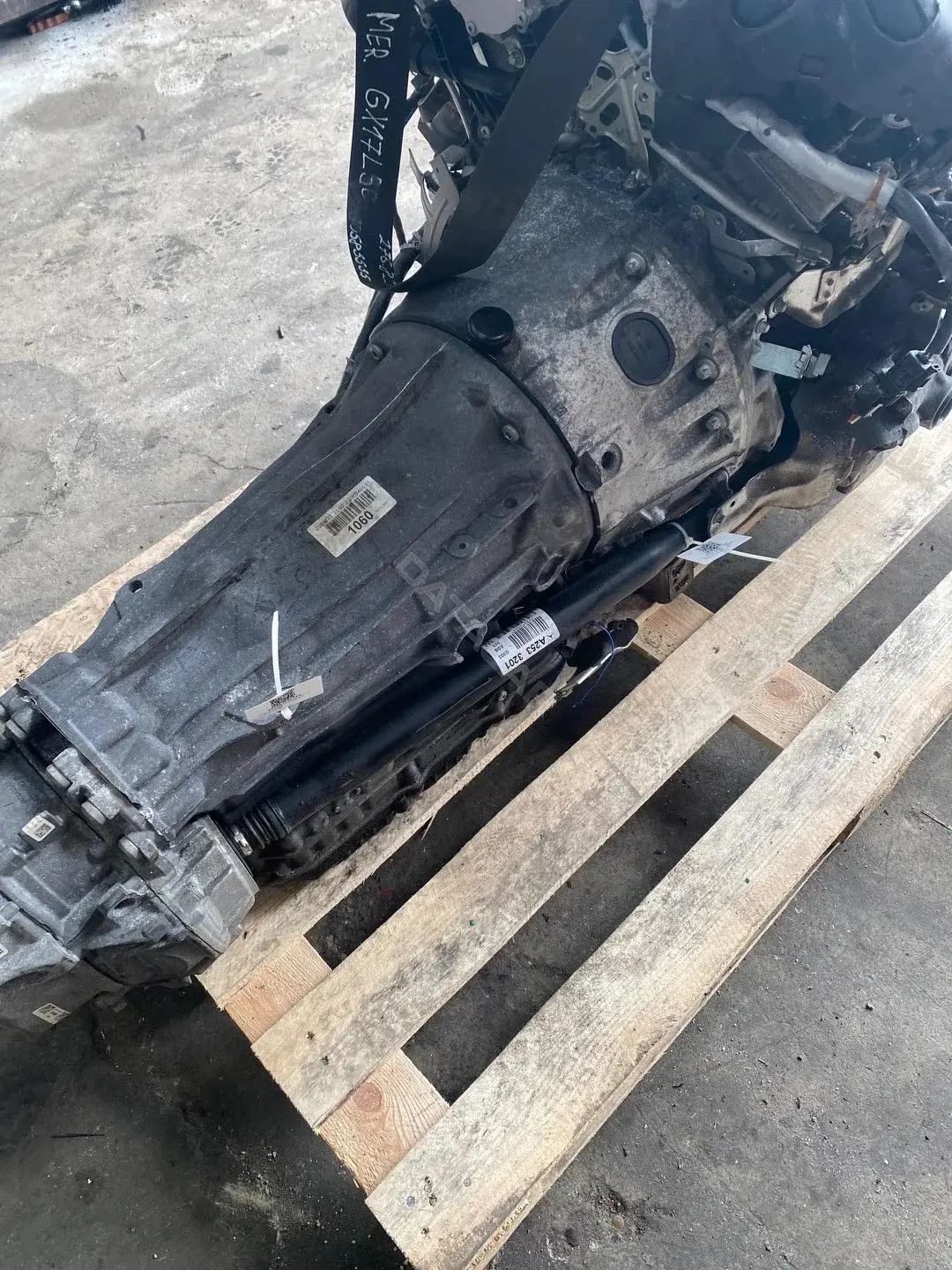 Автоматическая коробка передач (АКПП) 2052707502, 725.048