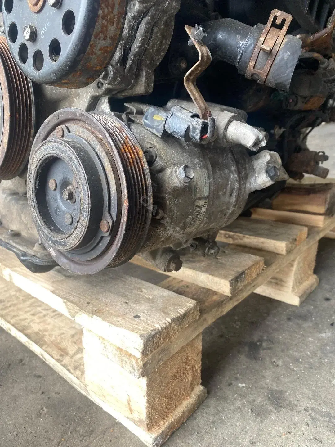 Компрессор кондиционера F500AN8AA-03