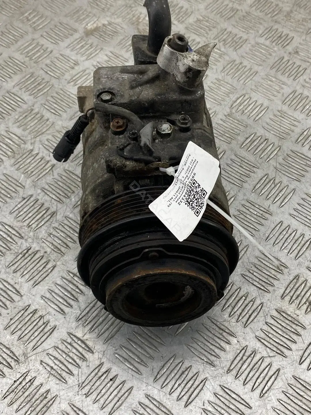 Компрессор кондиционера 7SBU16C, A0002307011