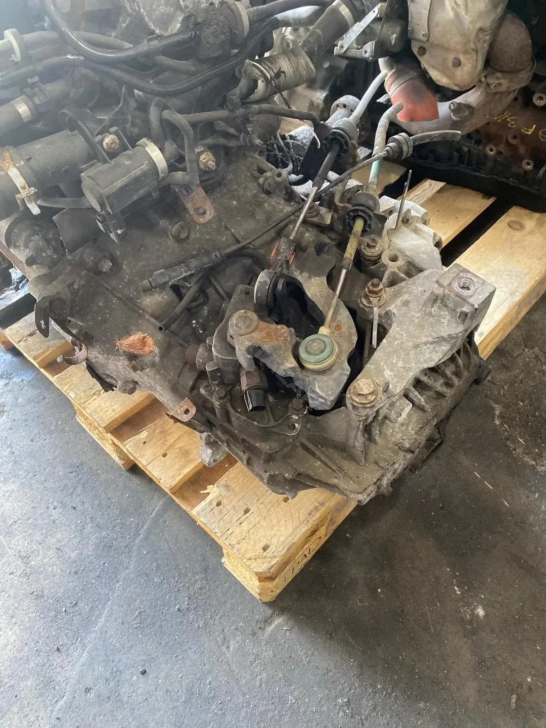 Механическая коробка передач (МКПП) 1577930, 1776401, 8V4R7002BF