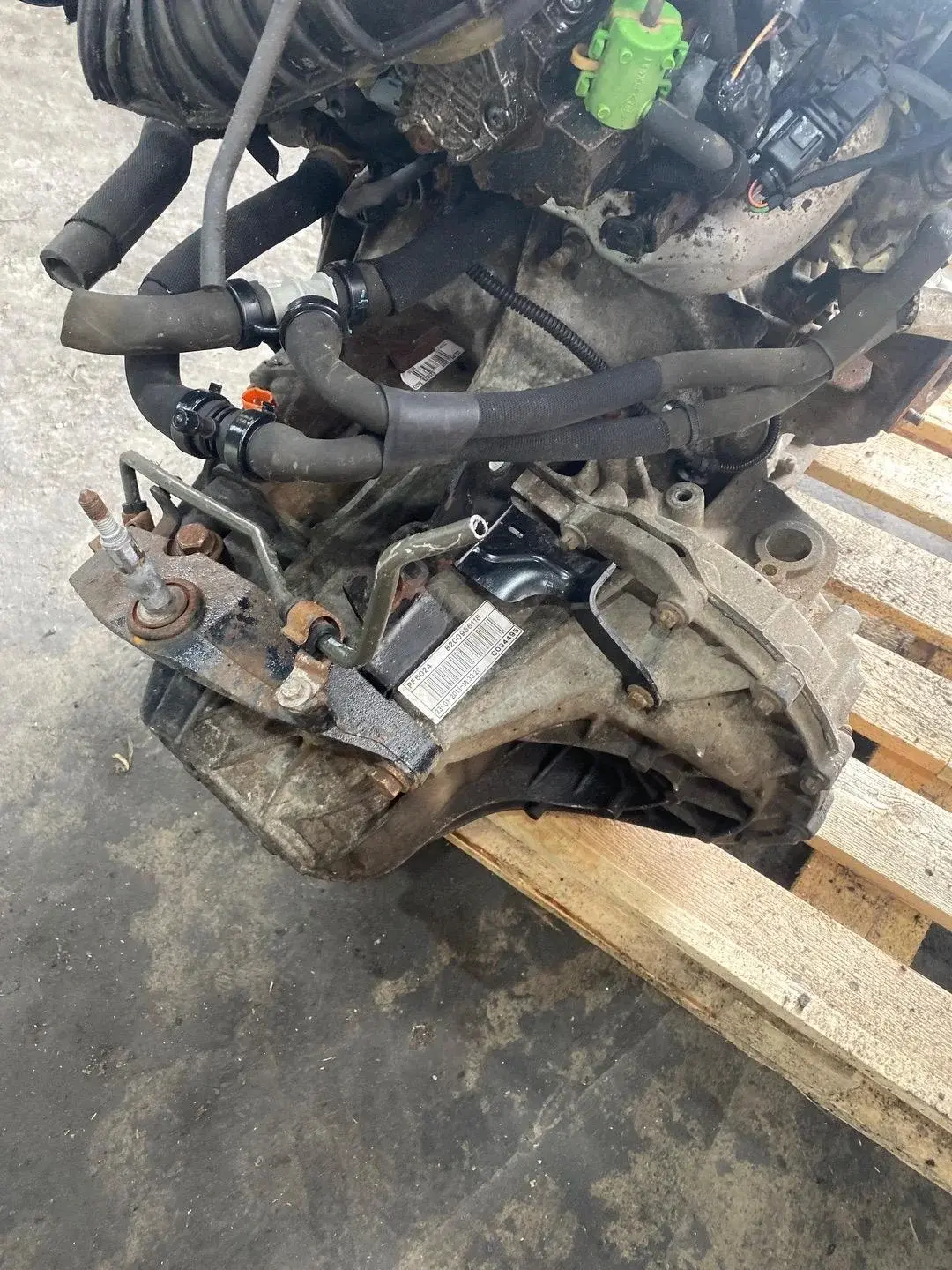 Механическая коробка передач (МКПП) 8200956118, PF6024