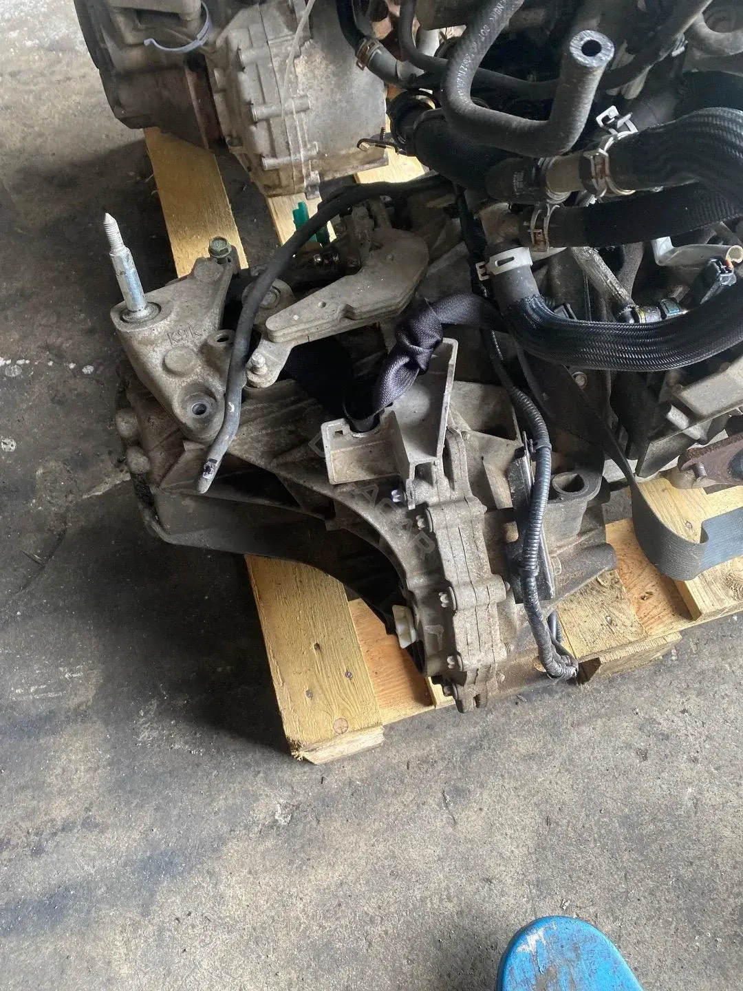 Механическая коробка передач (МКПП) 32010JD50A