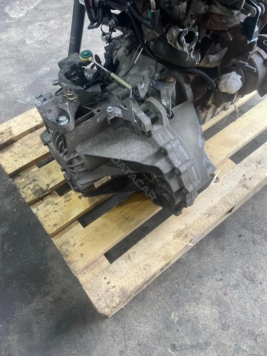 Механическая коробка передач (МКПП) AV4R7002AA