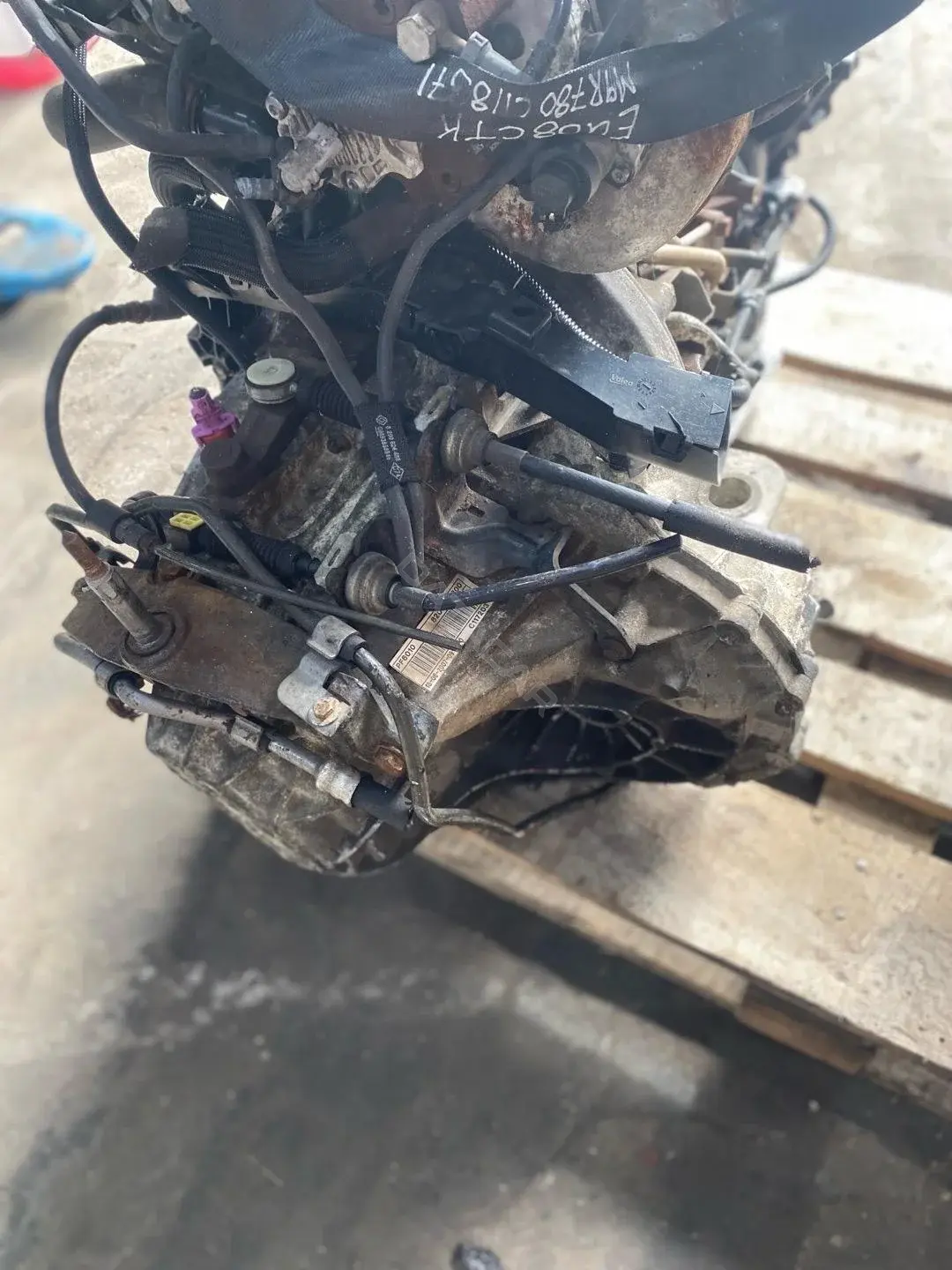 Механическая коробка передач (МКПП) 8200546200, PF6010