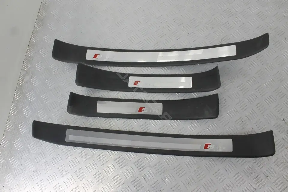 Накладка на порог 4F0853373K, 4F0853374K, 4F0853375K