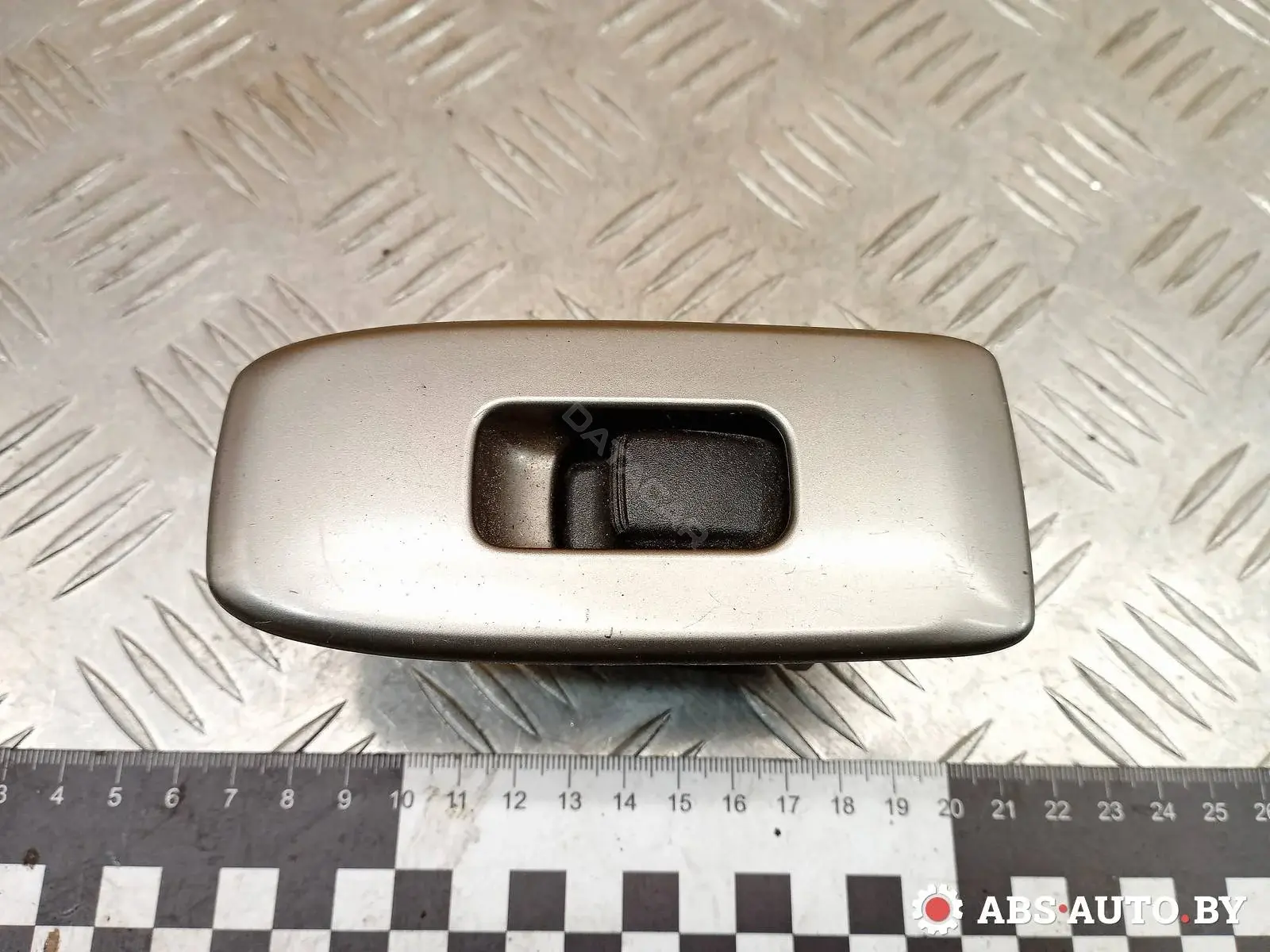 Кнопка стеклоподъемника MN123321, MR445659