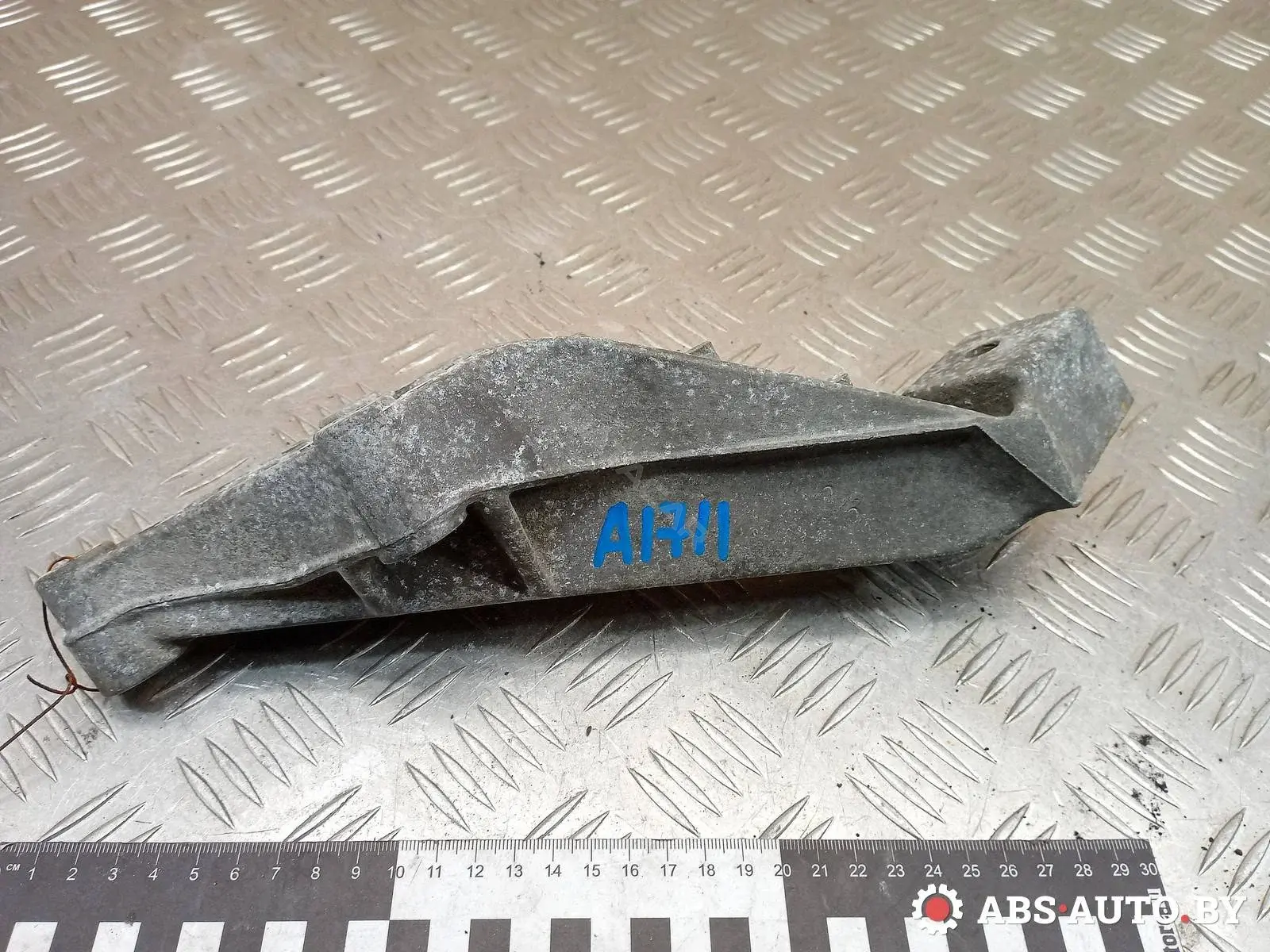 Кронштейн двигателя 9604493780