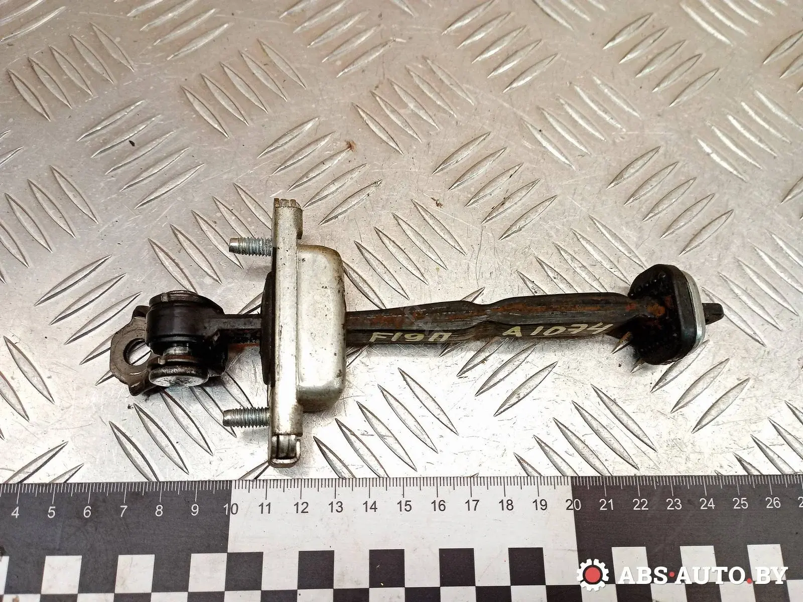 Ограничитель двери P2475494