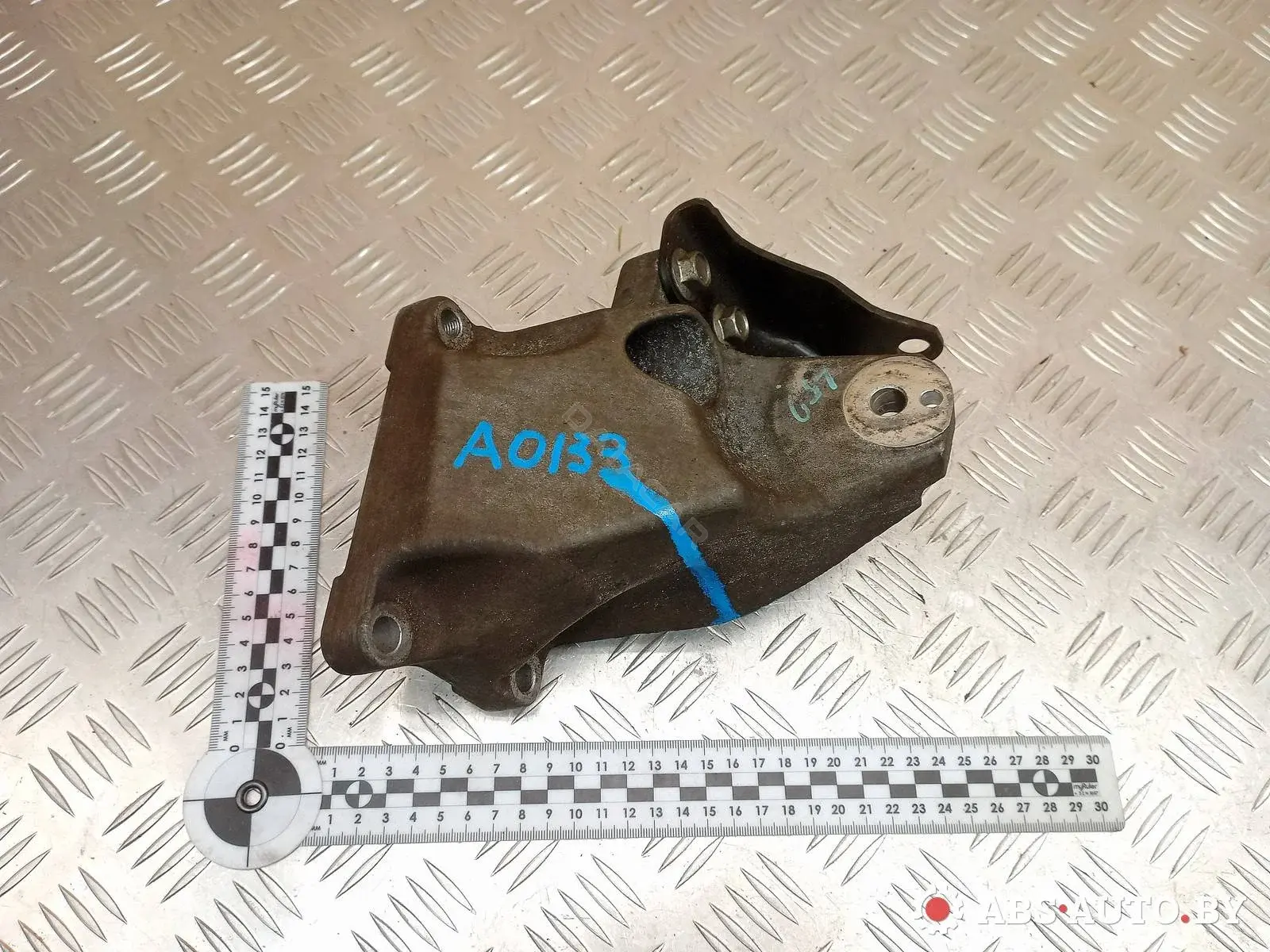 Кронштейн двигателя 1230231010
