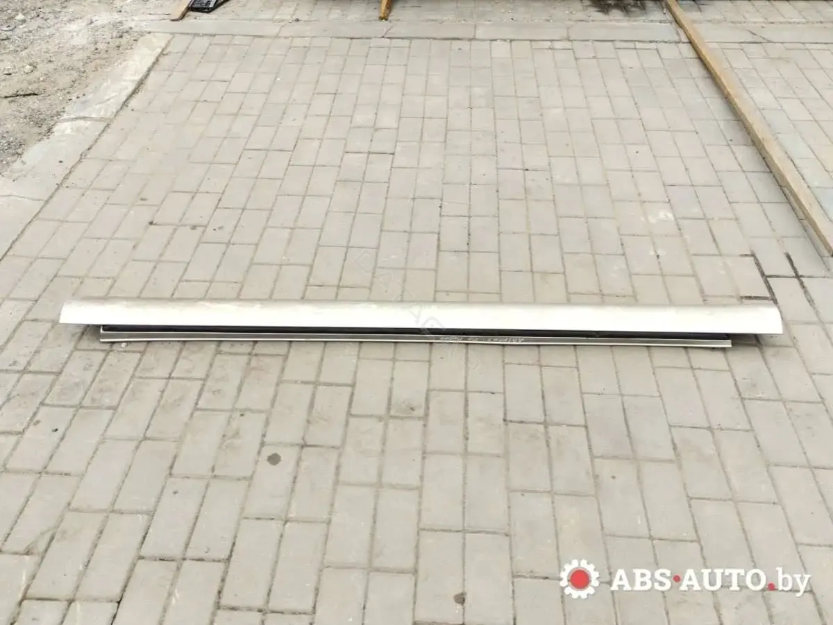 Накладка на порог 7585105010