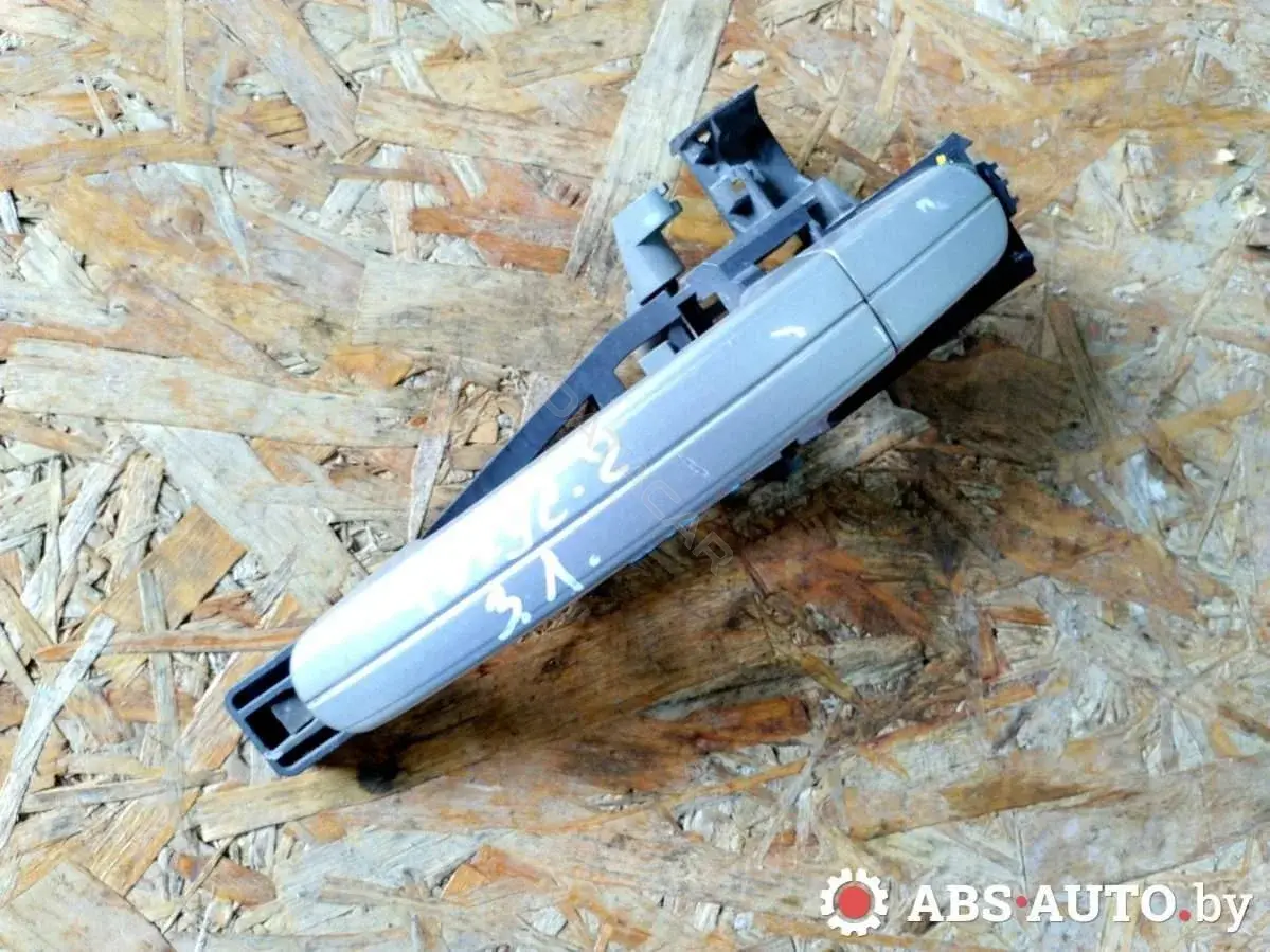 Ручка двери 4M51A266B23AD, A266B23AD