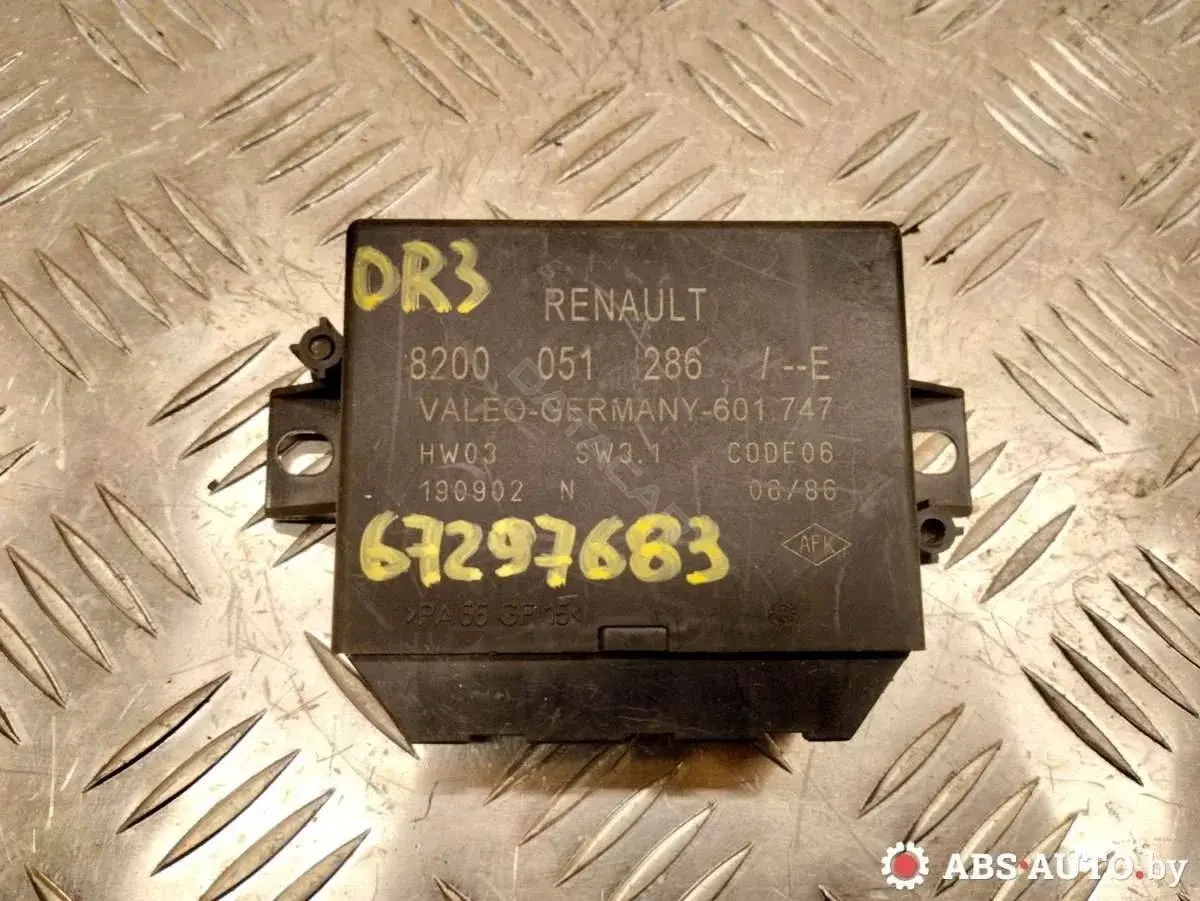 Блок управления парктрониками 601747, 8200051286E