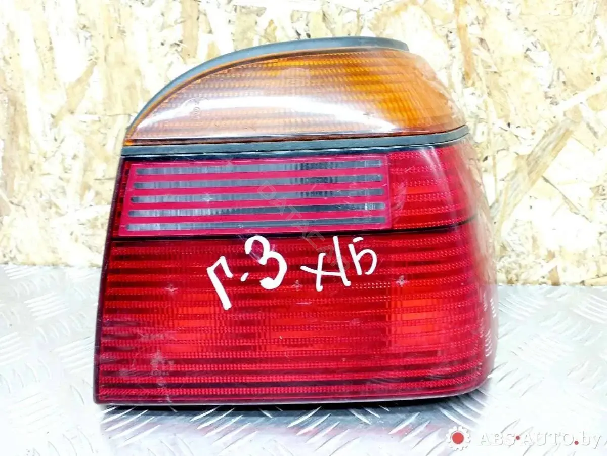 Задние фонари 1H6945112, 1H6945112B, 1H6945112D