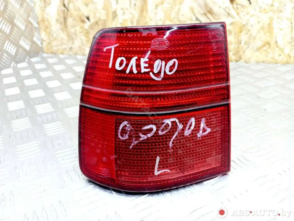 Задние фонари 1L0945095D, 1L0945095E, 6R0163251