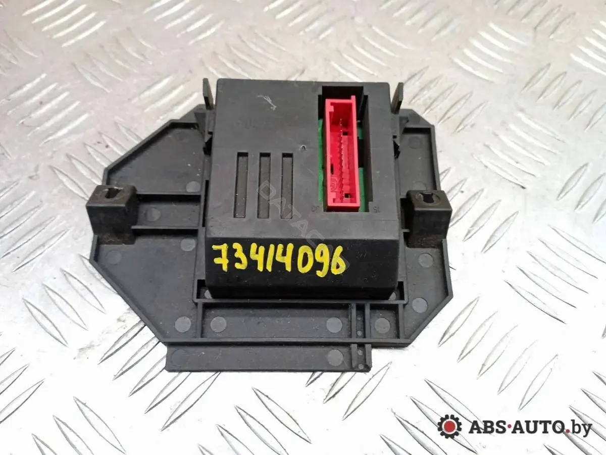 Блок контроля давления в шинах 216679486A1, 8200149608, P8200149608
