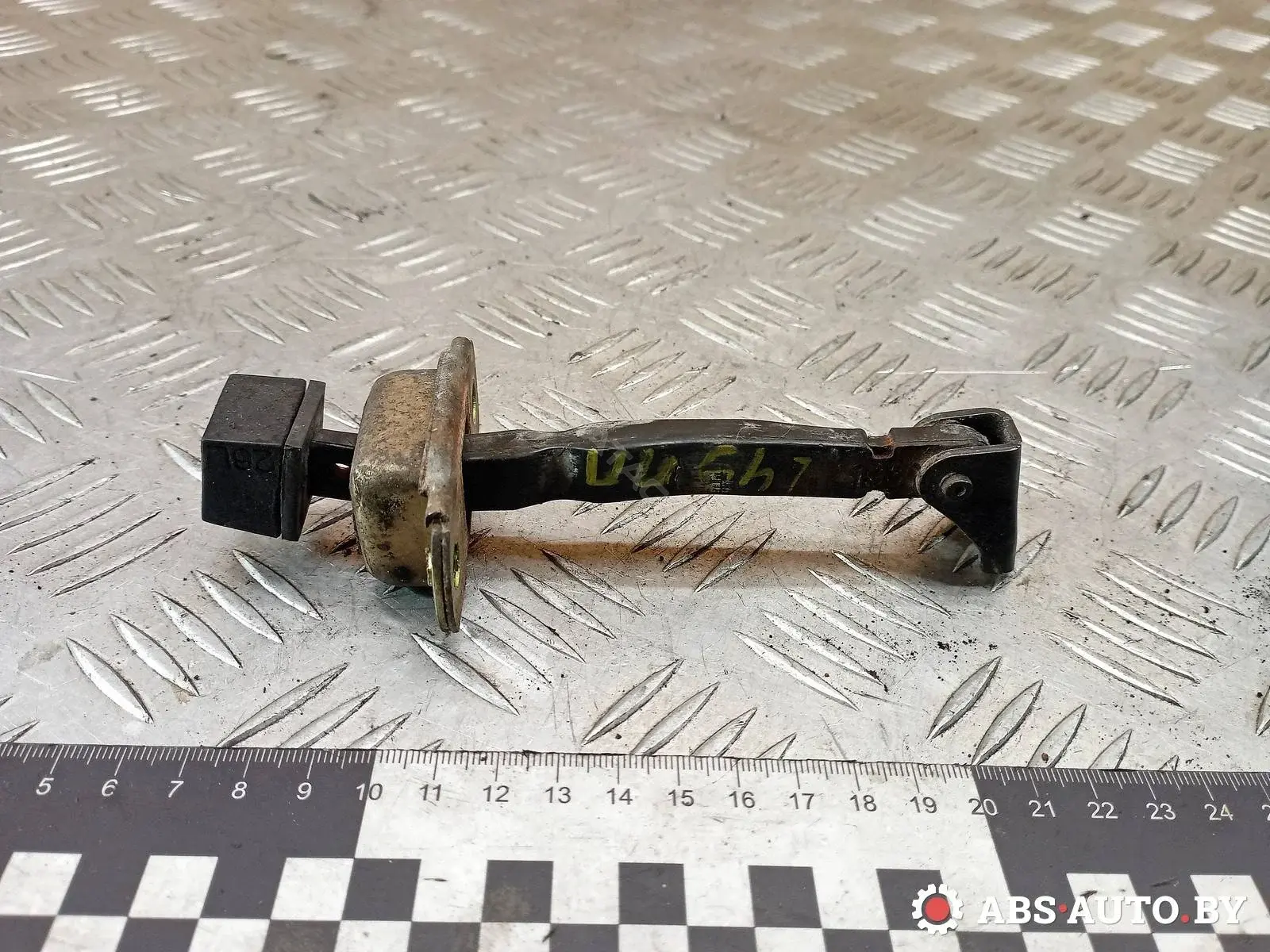 Ограничитель двери MR436701