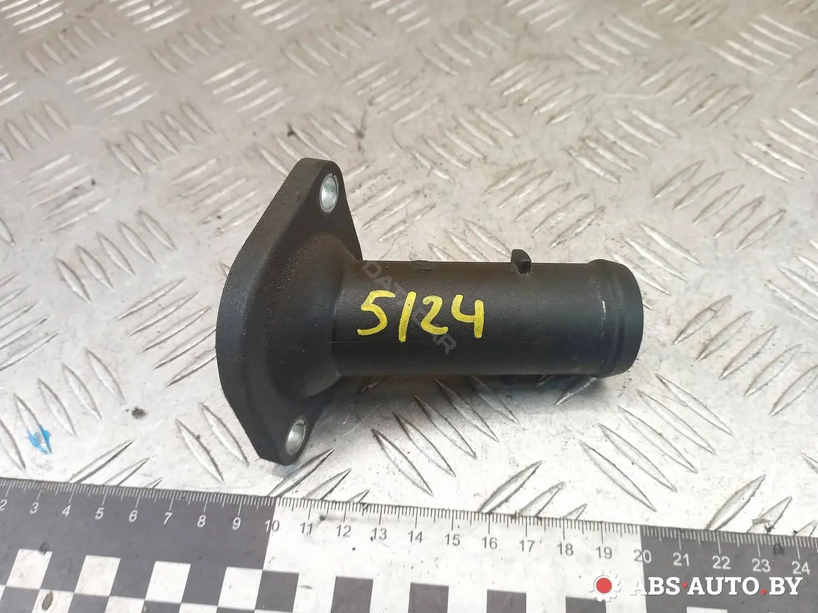 Фланец охлаждающей жидкости 03G121121, 045121121A
