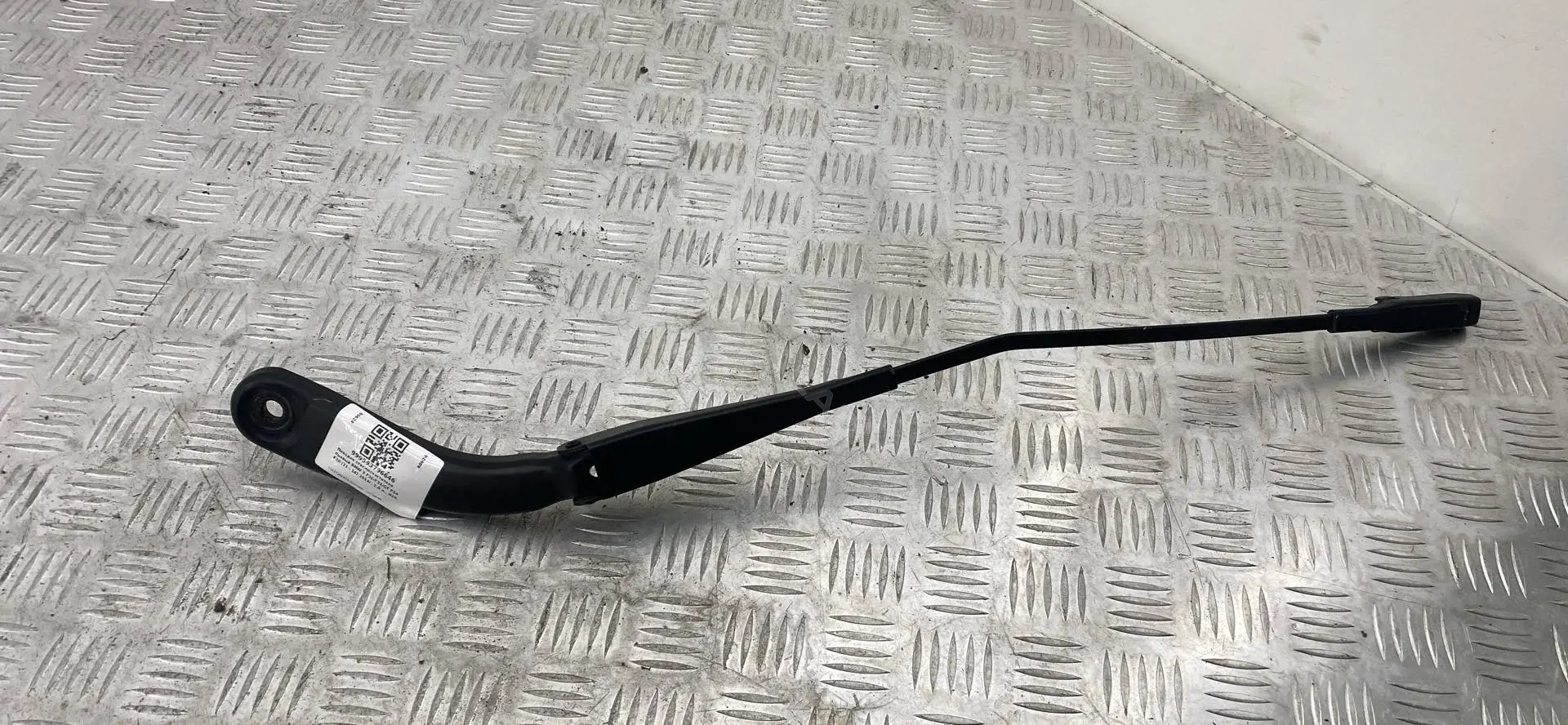 Рычаг стеклоочистителя 61617260474