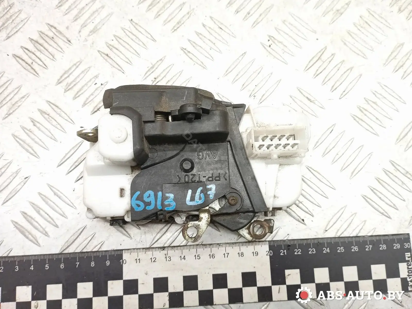 Замок двери 9135G3
