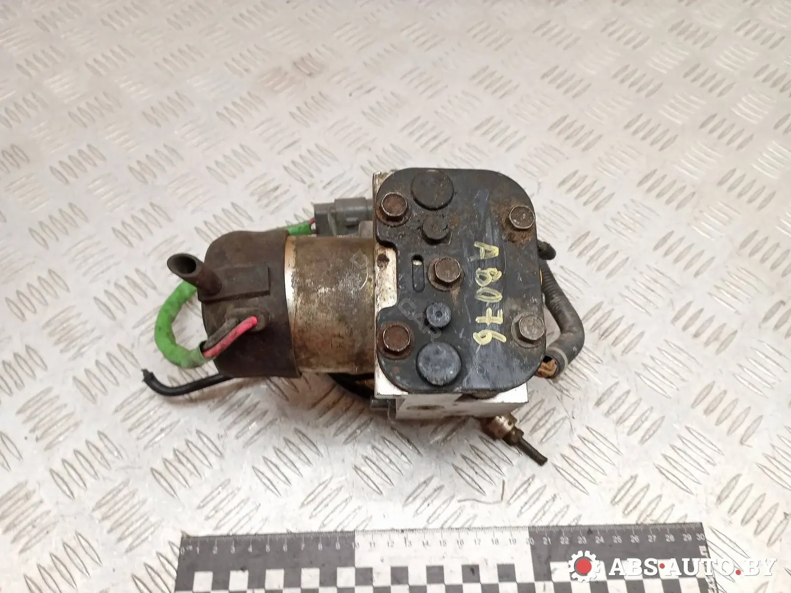 Блок управления АБС GA2G437A0