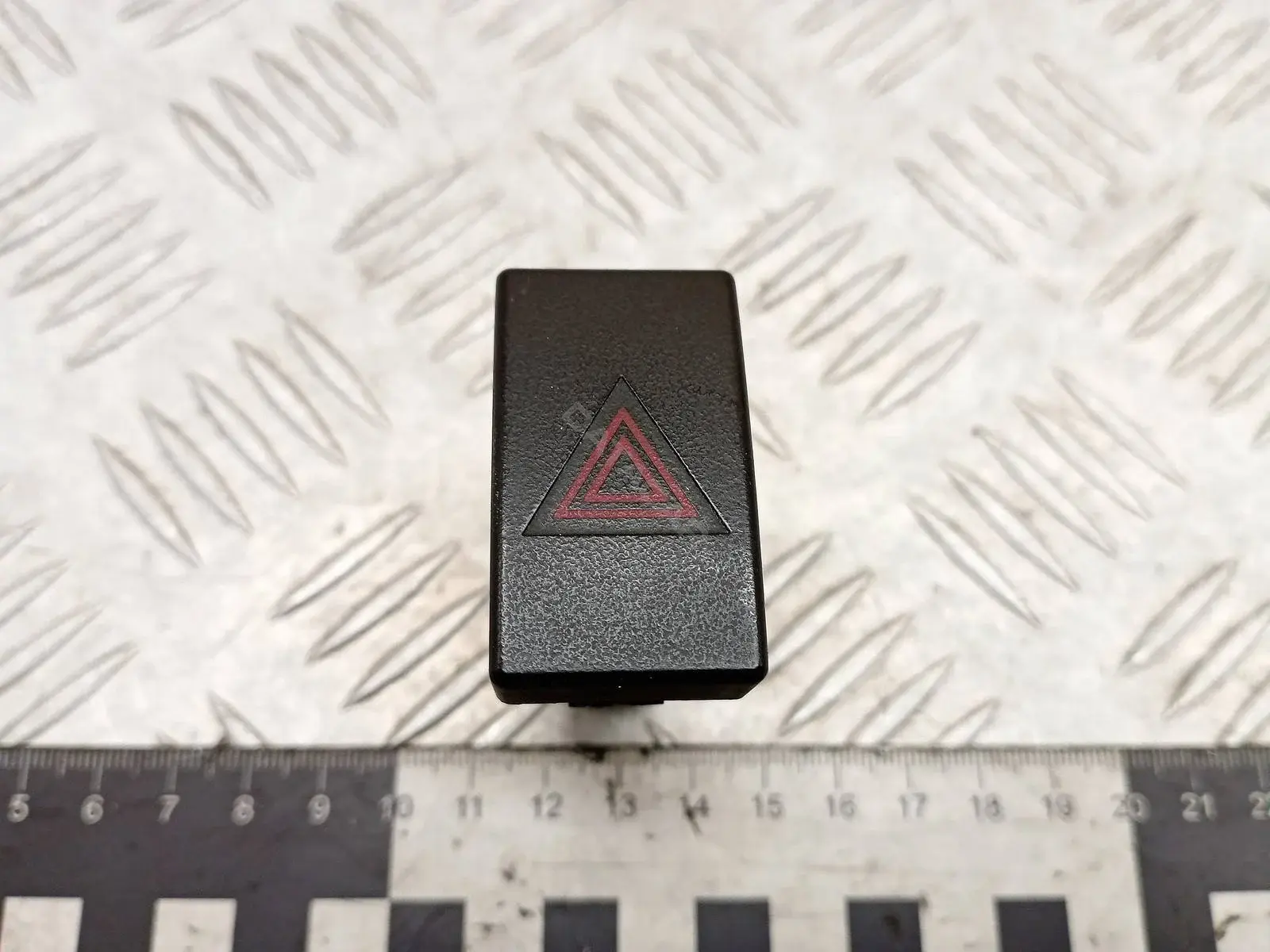 Кнопка аварийки 864W0140E2