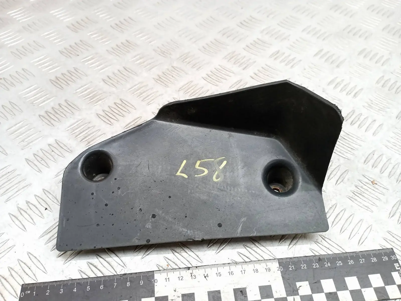 Воздуховод 1353561080, B803