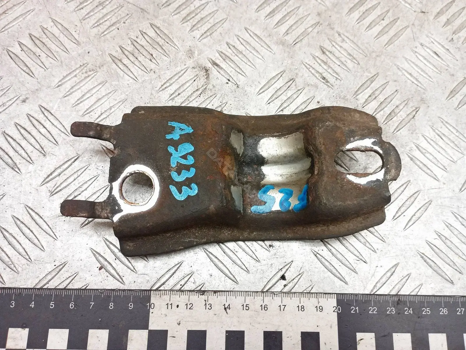 Скоба стабилизатора 96839077