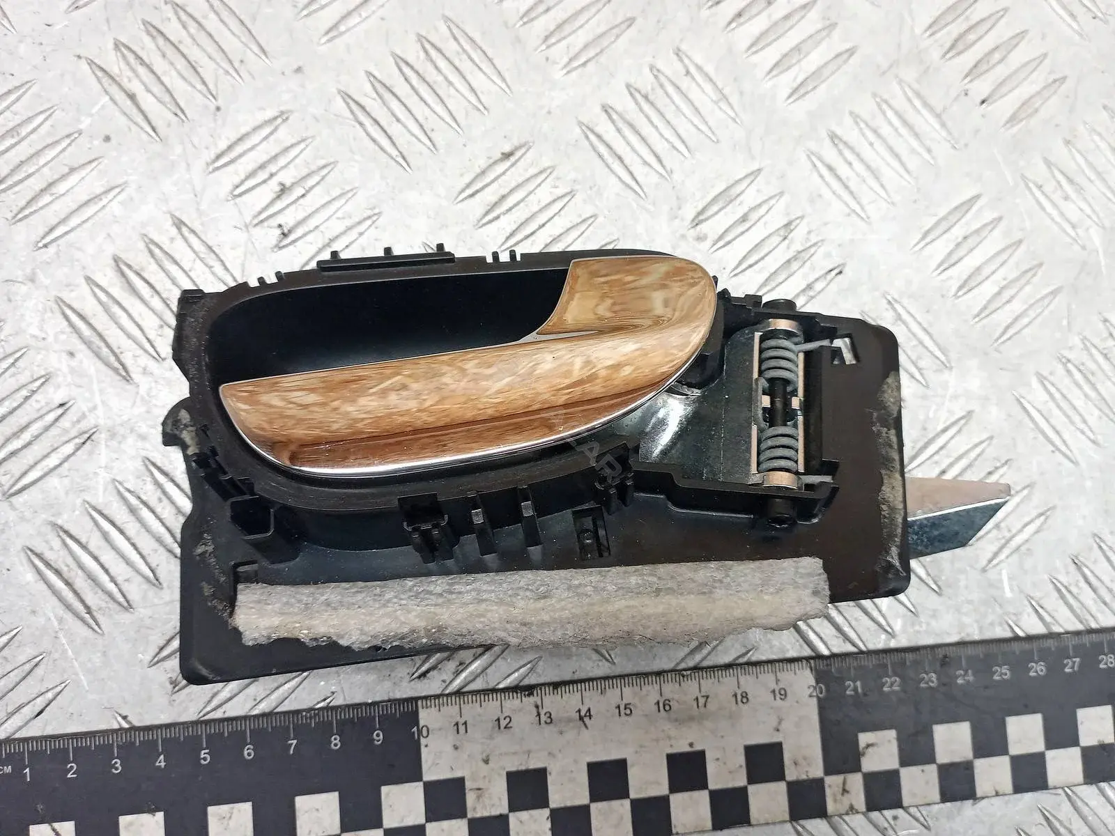 Ручка двери 9634768577