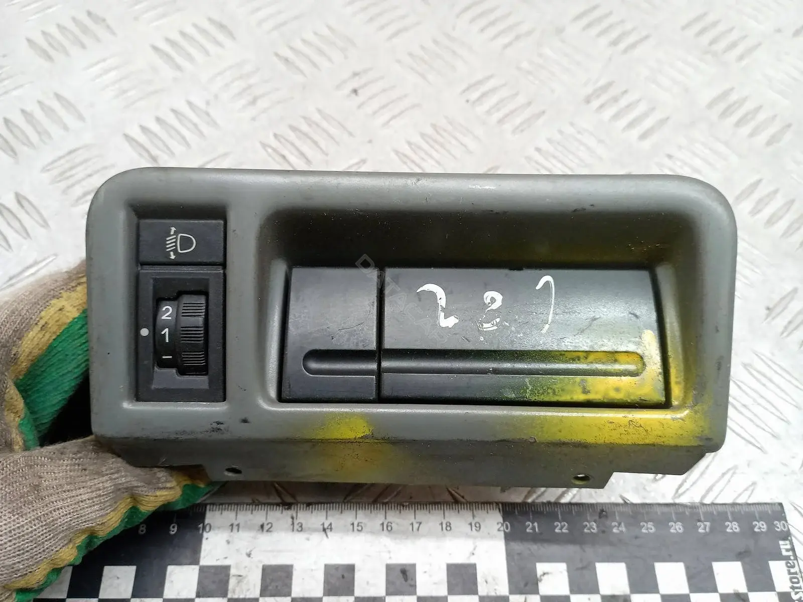Кнопка корректора фар 19256983, 9634699677