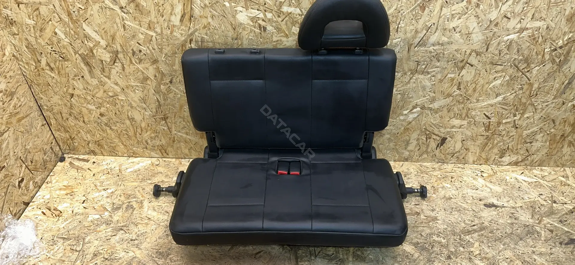 Сиденье P2990552