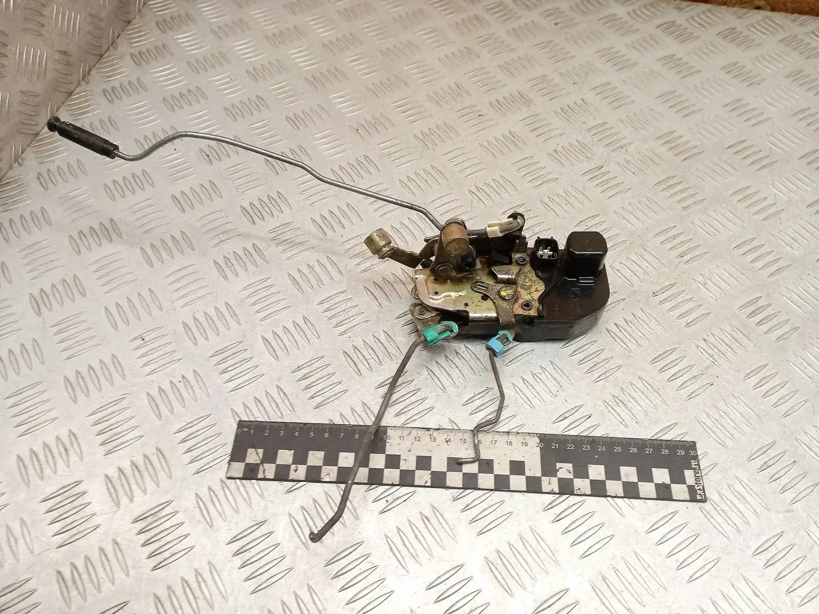 Замок двери 4894489AF