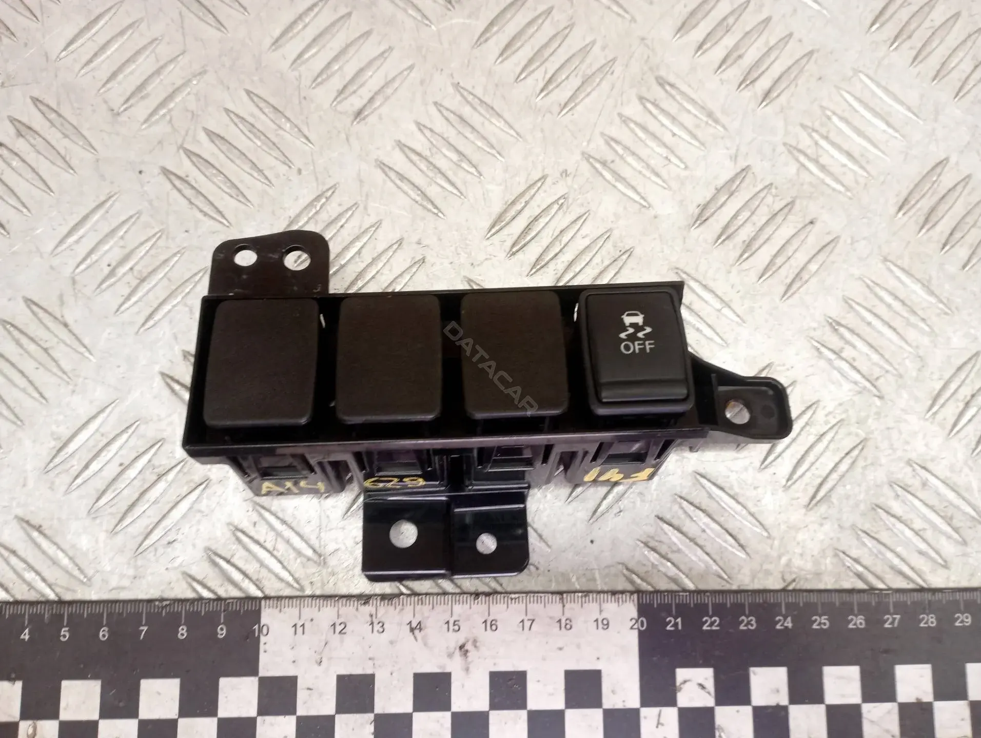 Кнопка антипробуксовочной системы (ABS/ESP) 1KA0A