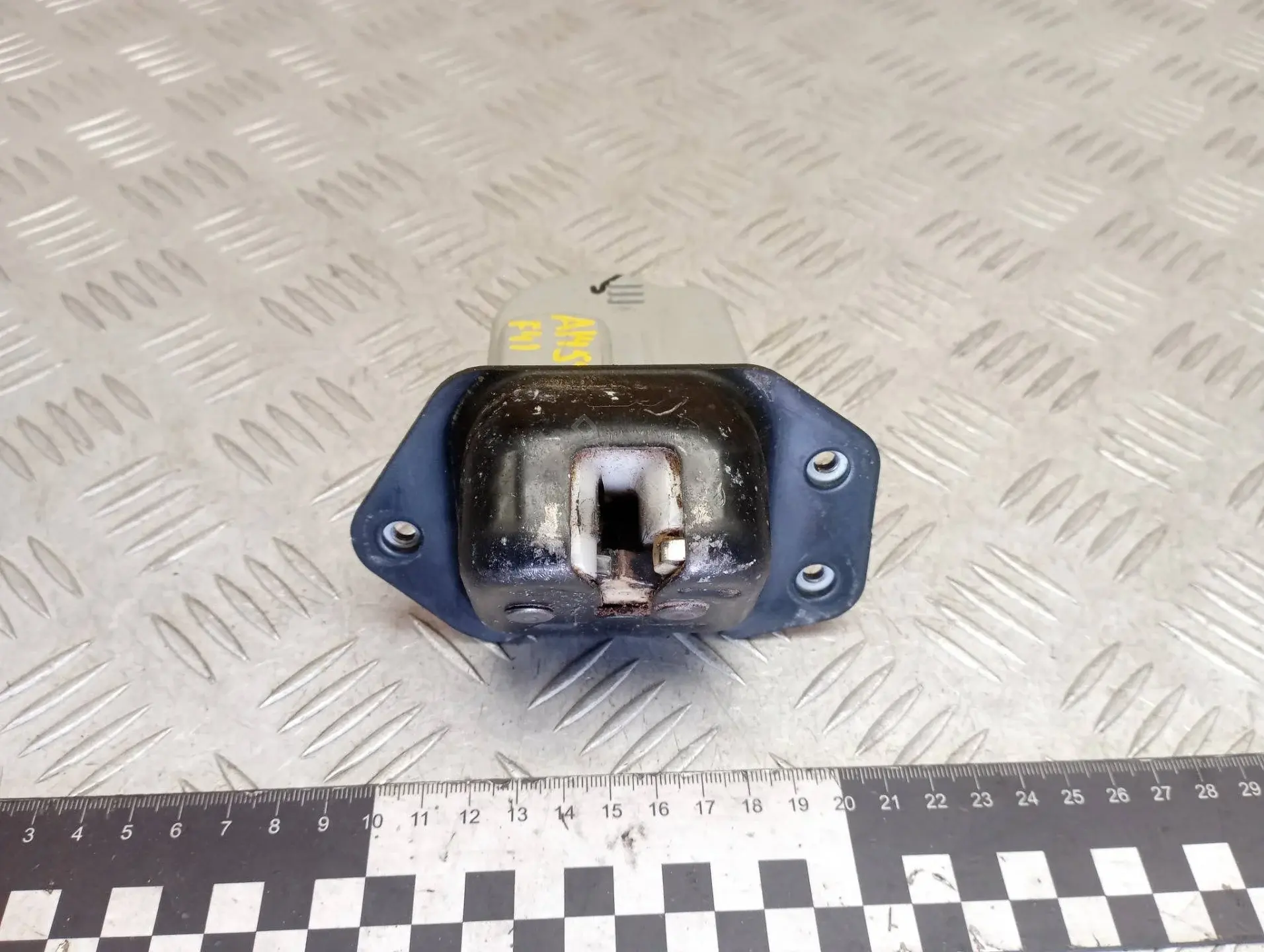 Замок крышки багажника 90542CC00A