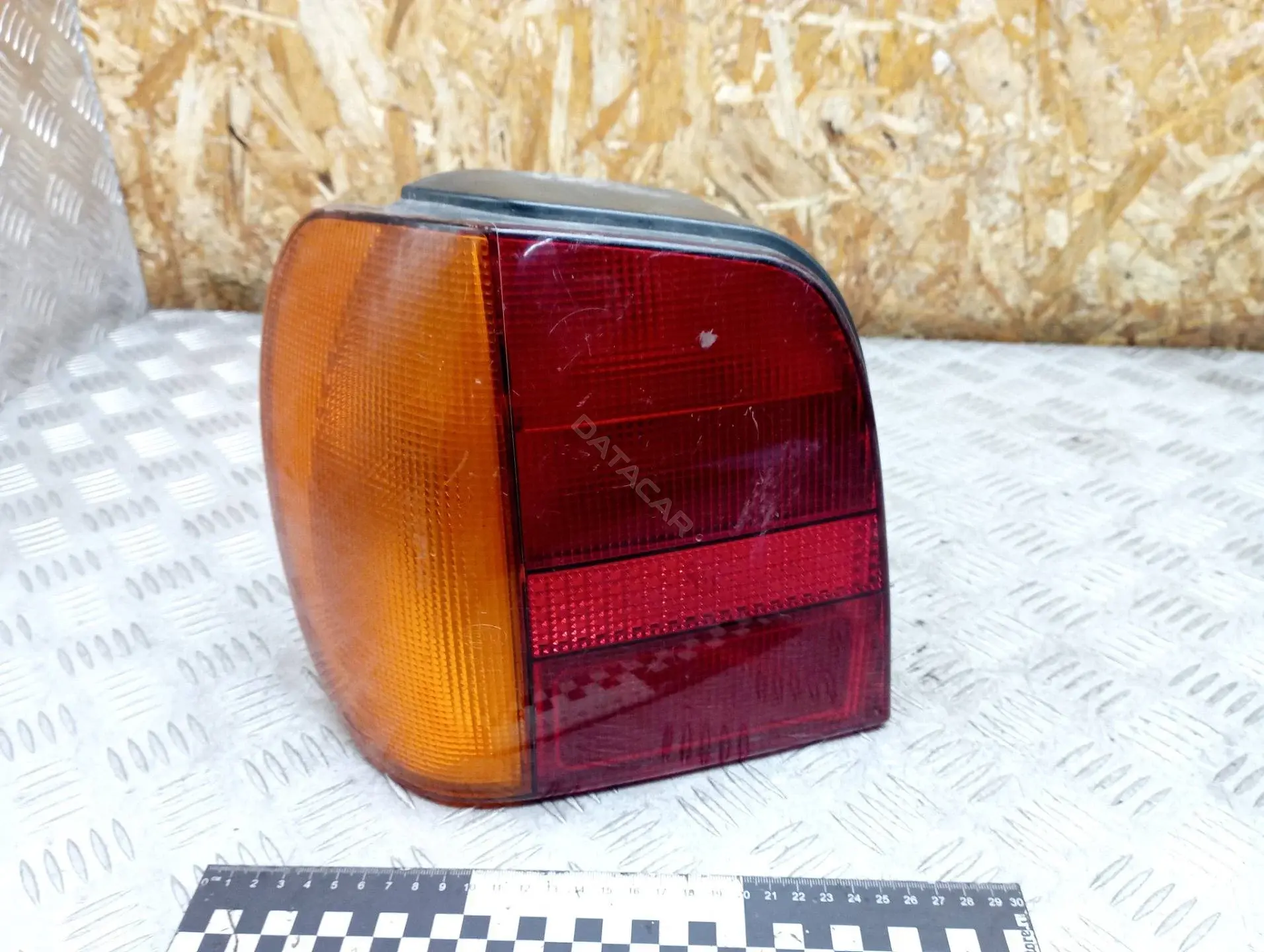 Задние фонари 6N0945095