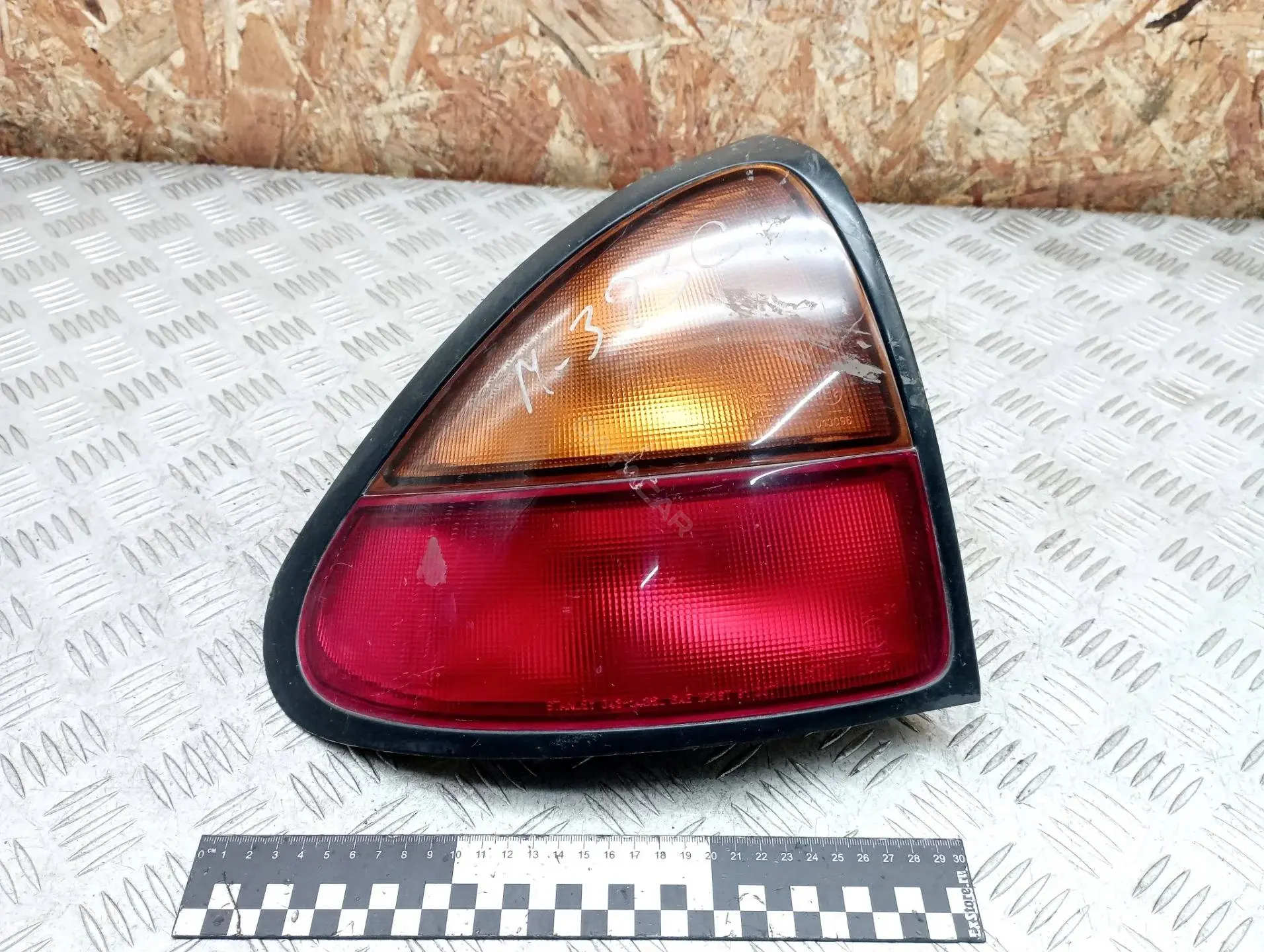 Задние фонари 0431436L